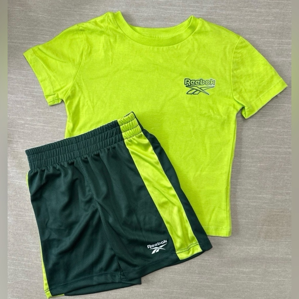 Reebok Boys 2 Piece short set